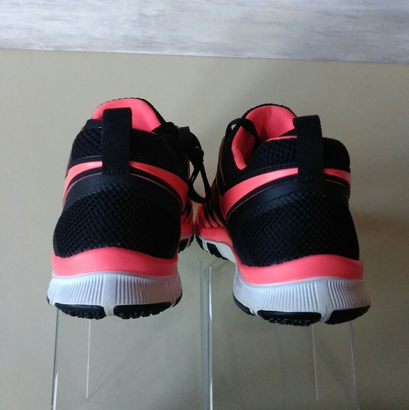 Nike Free Trainer 5.0 'Black Atomic Red' - Picture 7 of 10